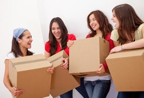Van hire service for moving furniture and boxes locally