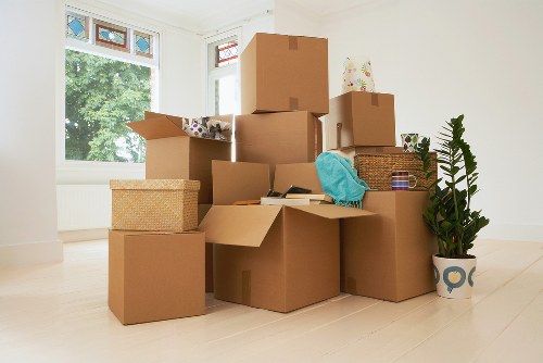 Checklist and packing preparation for a house move in Hire